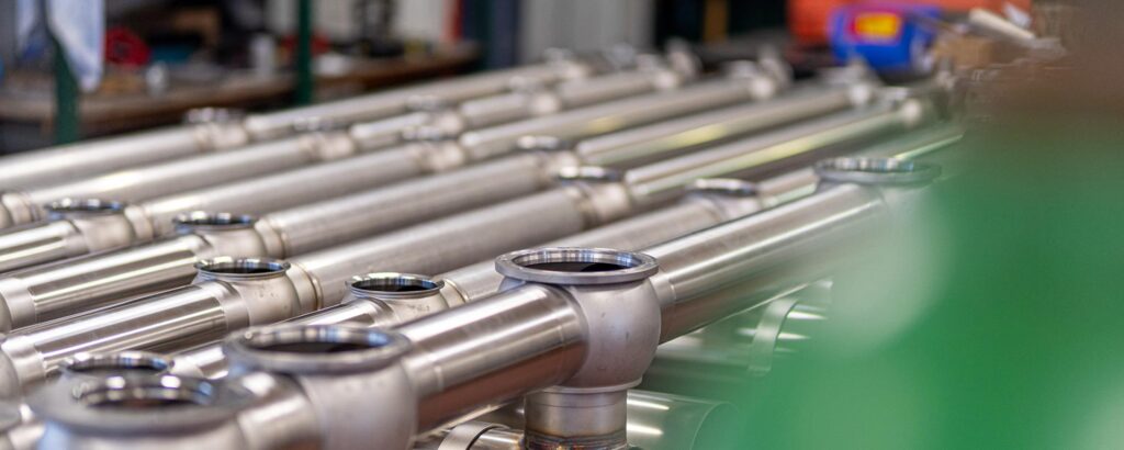 Moderne Edelstahlanlage für die Industrie – gefertigt vom Edelstahlzentrum P. Harloff.
