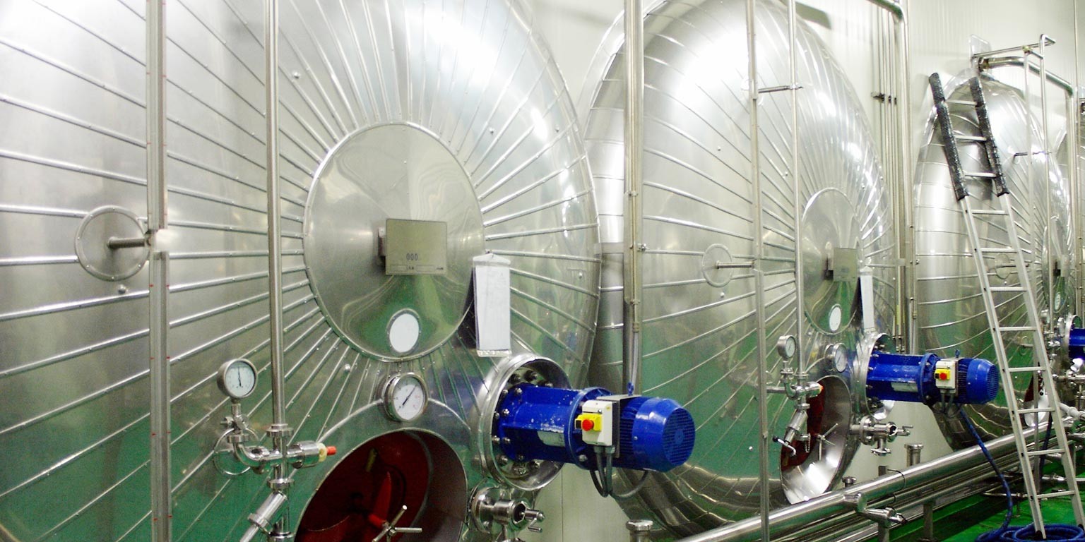 Edelstahlbeh&auml;lterbau durch P. Harloff &ndash; Fertigung von ma&szlig;geschneiderten Edelstahlbeh&auml;ltern f&uuml;r die pharmazeutische, chemische und Lebensmittelindustrie.